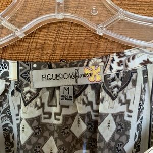 FIGUEROA&FLOWER TOP
